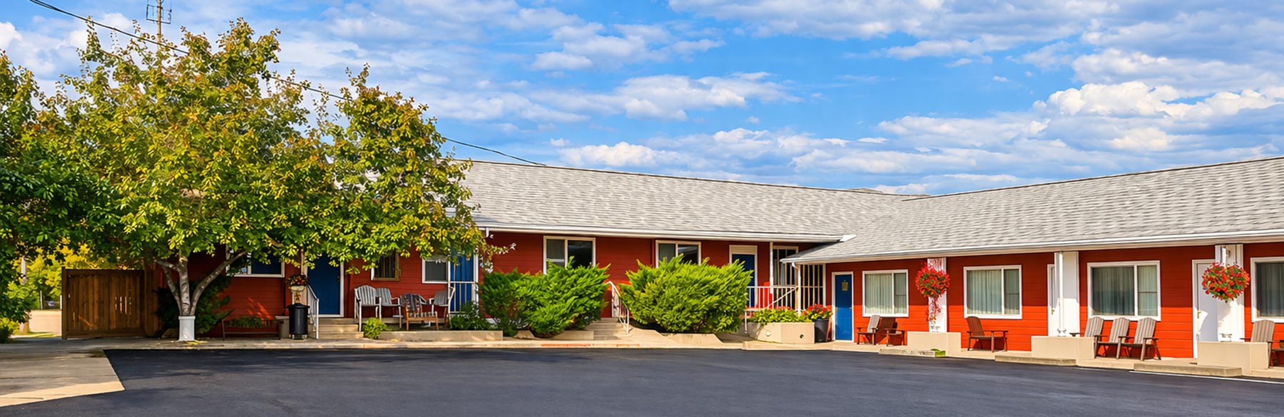 Hotel Exterior and parking